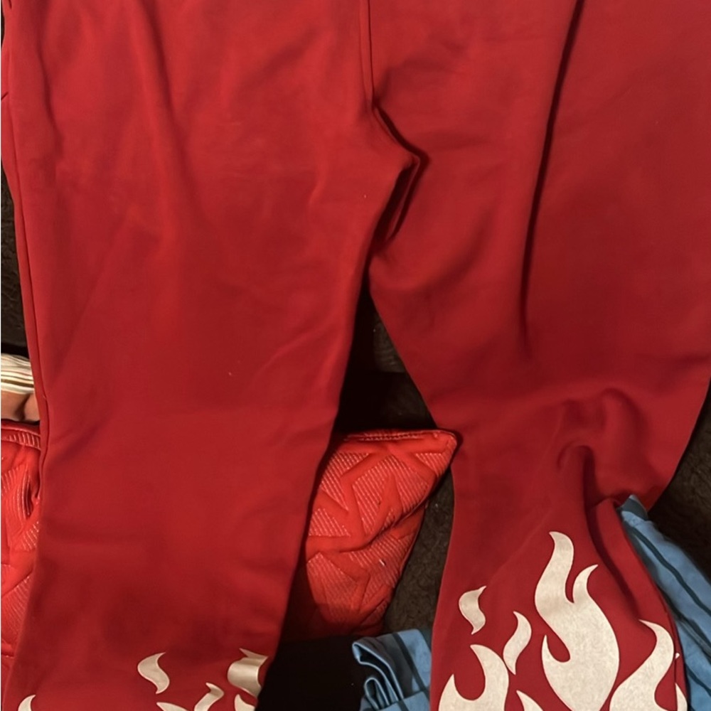 Civilized Sweats - Picture 3 of 4
